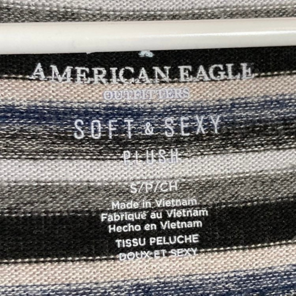 American Eagle striped‎ Long Sleeve small - Picture 3 of 3